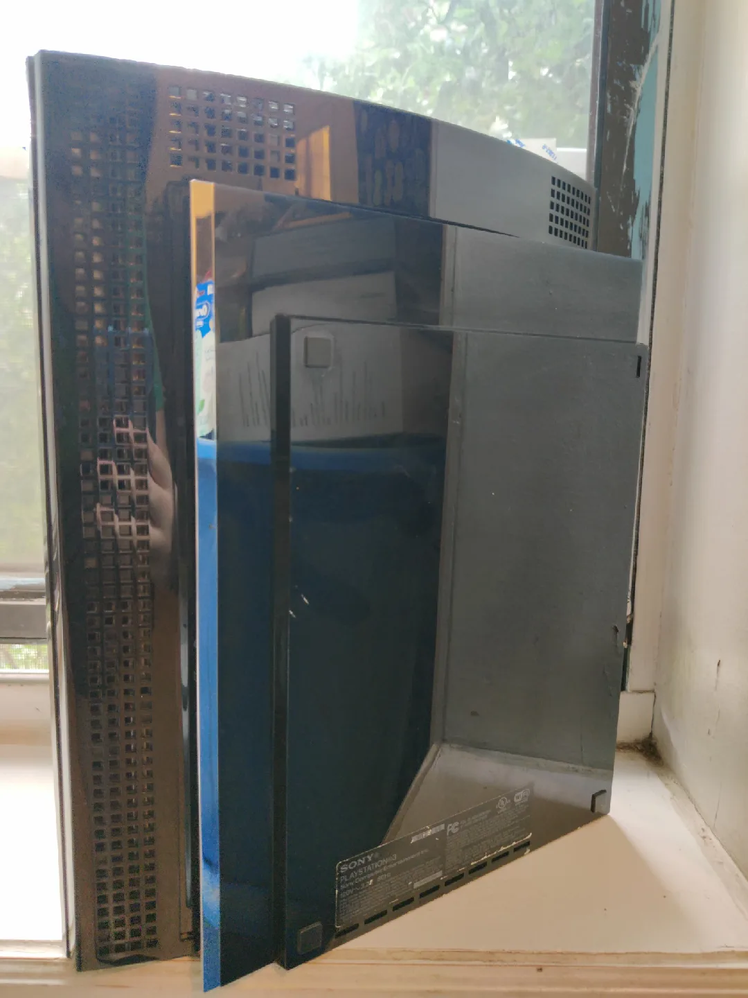 Original (Fat) Sony PlayStation 3 (PS2 backwards compatible) image indicator(6)