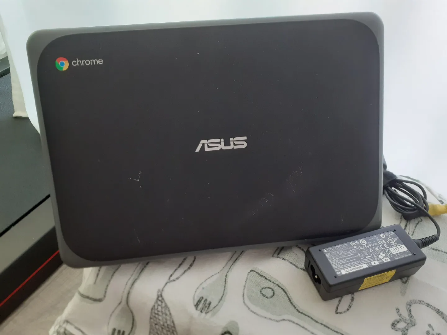 ASUS C202S Linuxbook thumbnail