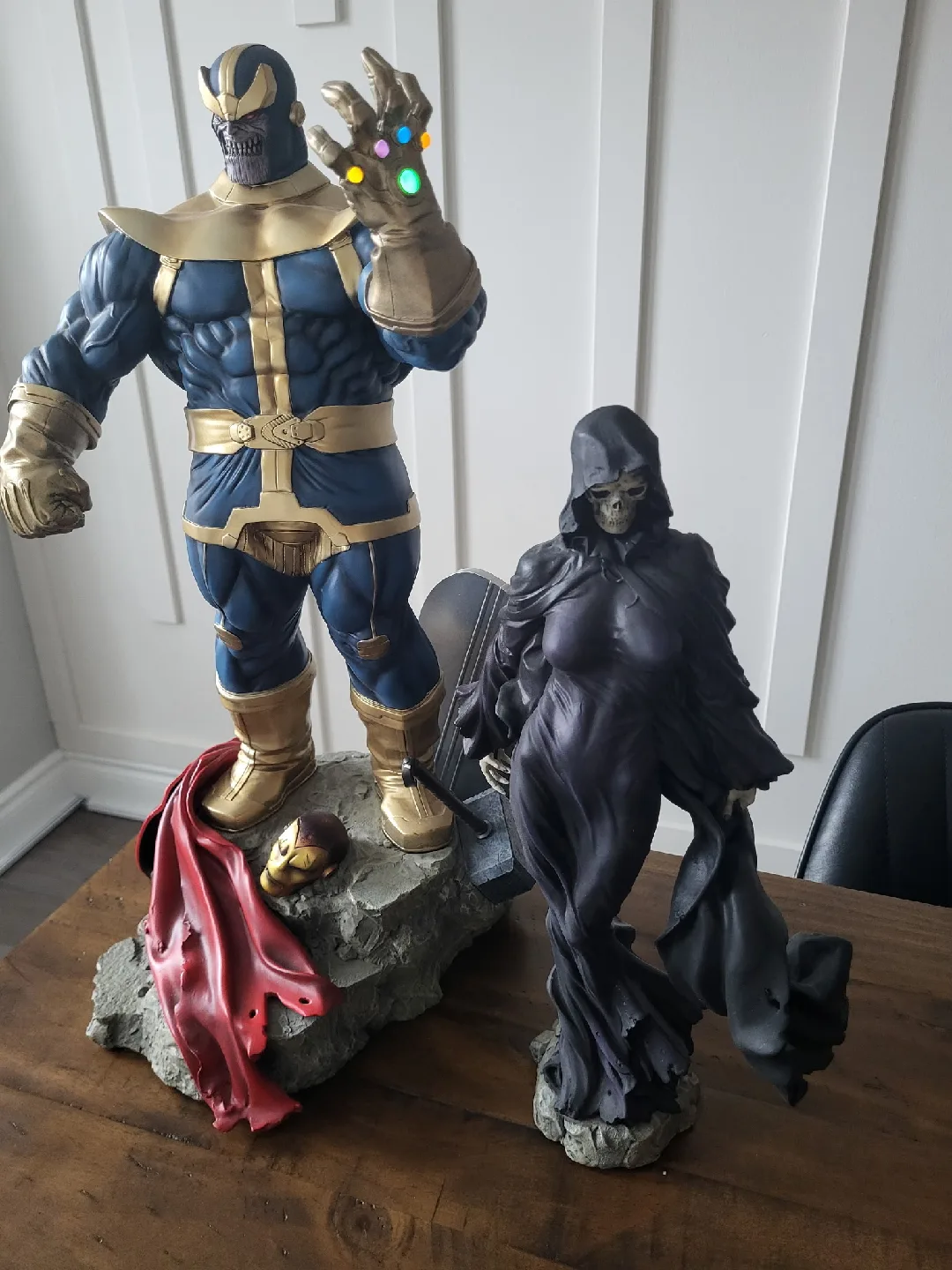 Sideshow Collectibles Spiderman Comiquette Statue image indicator(8)