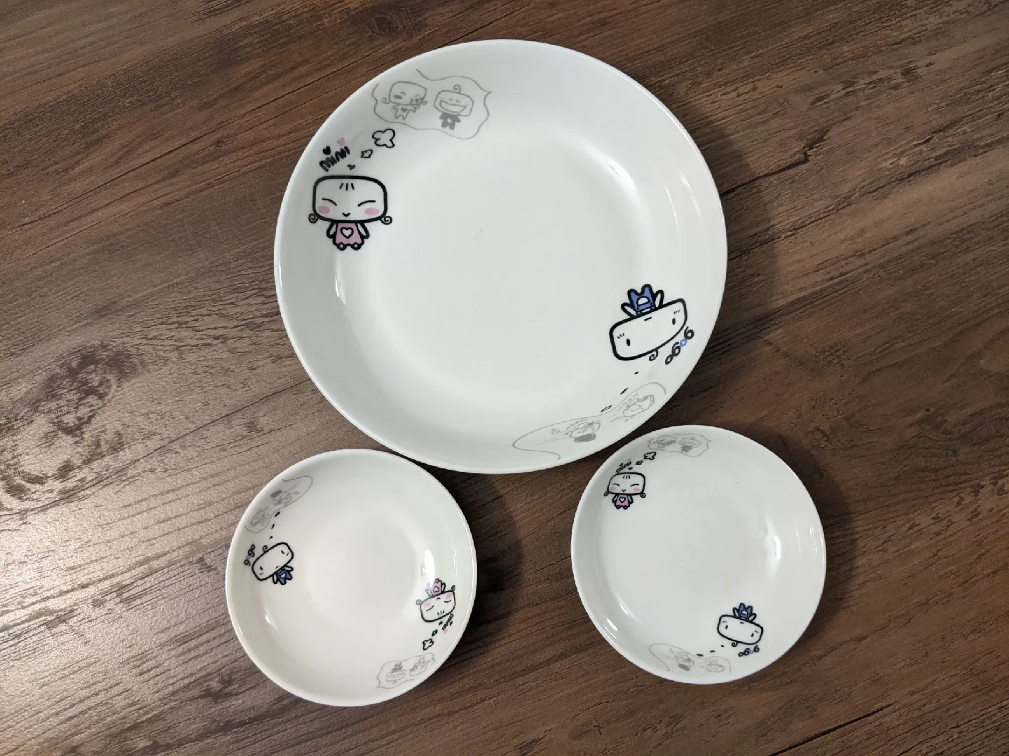 Mixed Dishes and Bowls image indicator(8)