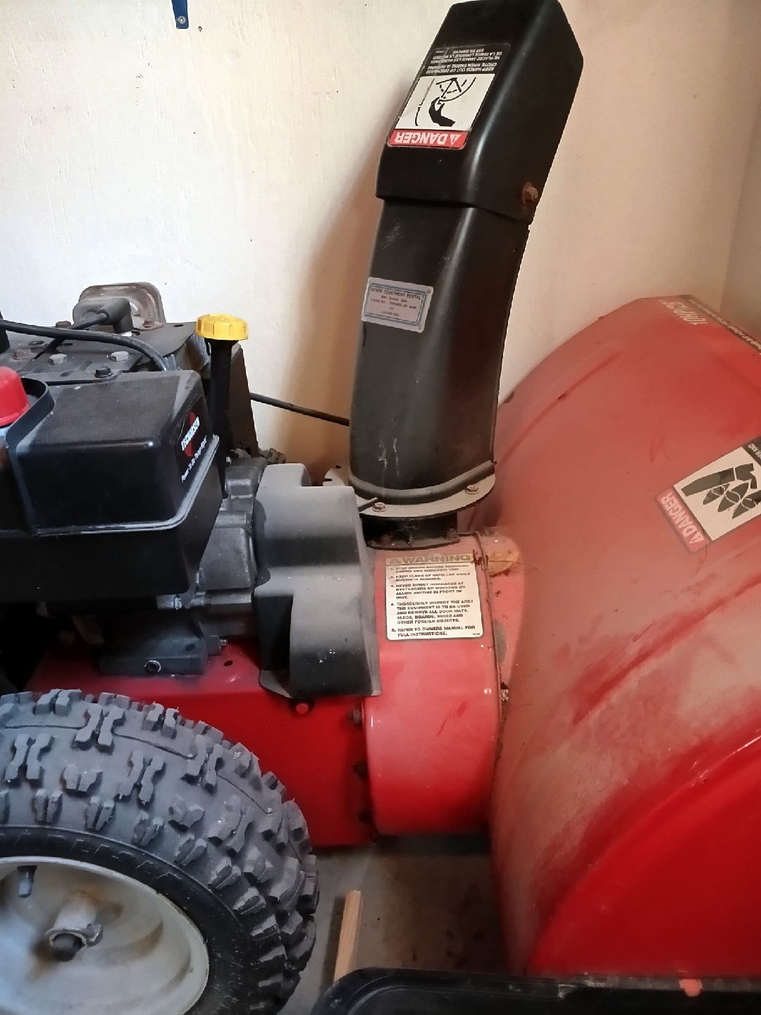 MTD 10HP/28" Snowblower - photo 3