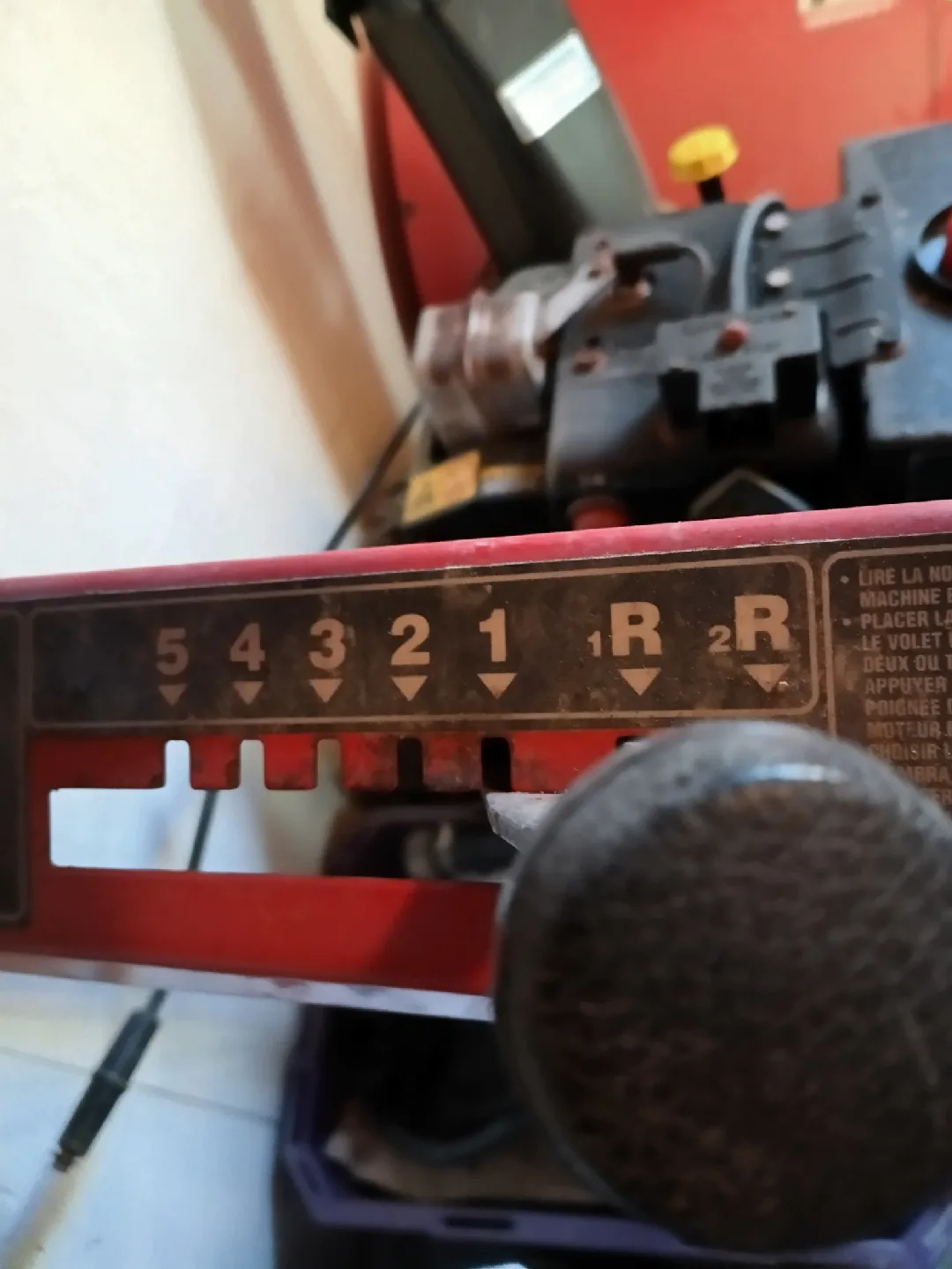 MTD 10HP/28" Snowblower image indicator(6)