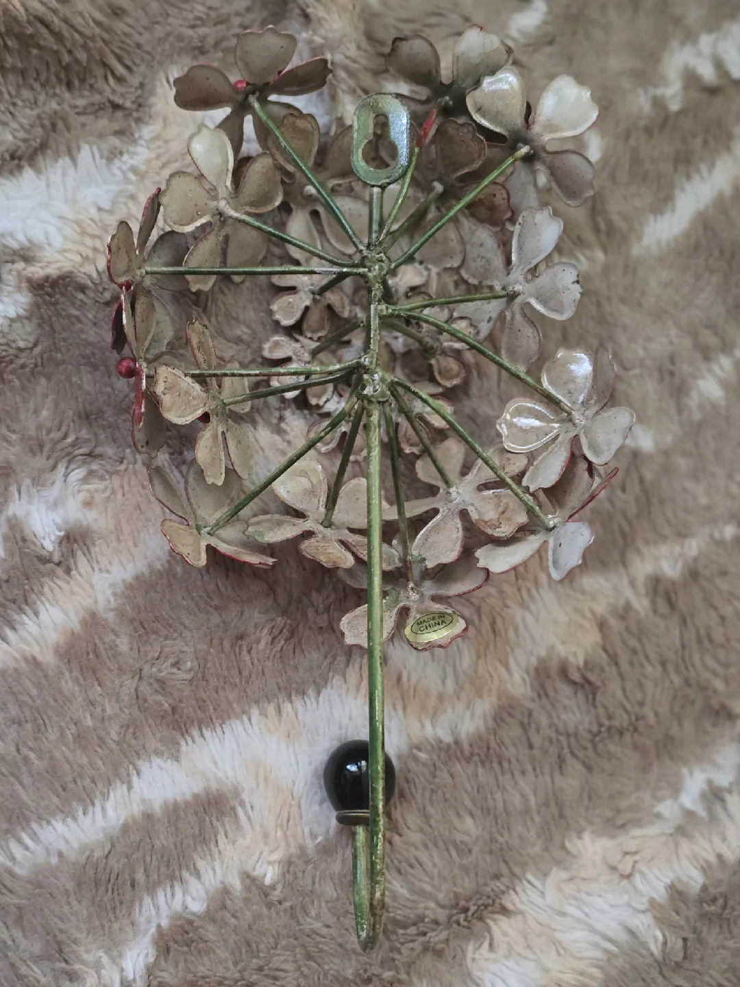 Red Flower Metal Wall Hook image indicator(3)