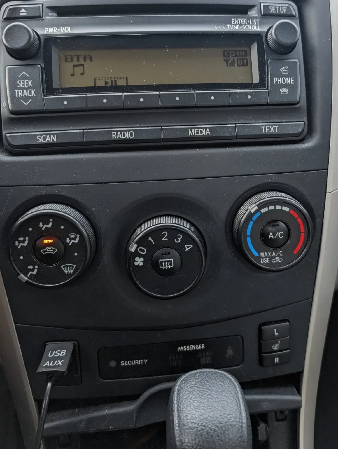 2013 Red Toyota Corolla Sedan image indicator(5)