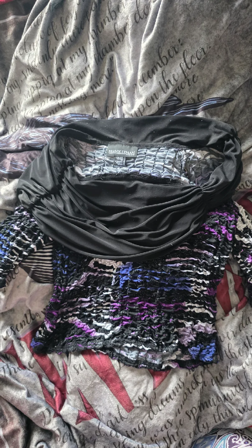 Assorted Women's Tops image indicator(2)