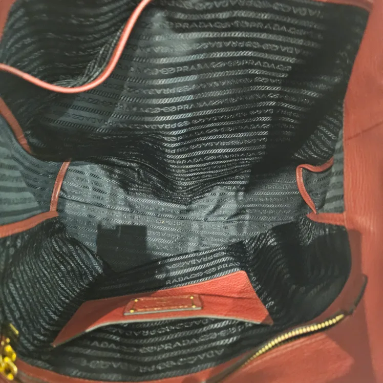 Prada Milano Leather Tote Bag - Burgundy image indicator(3)