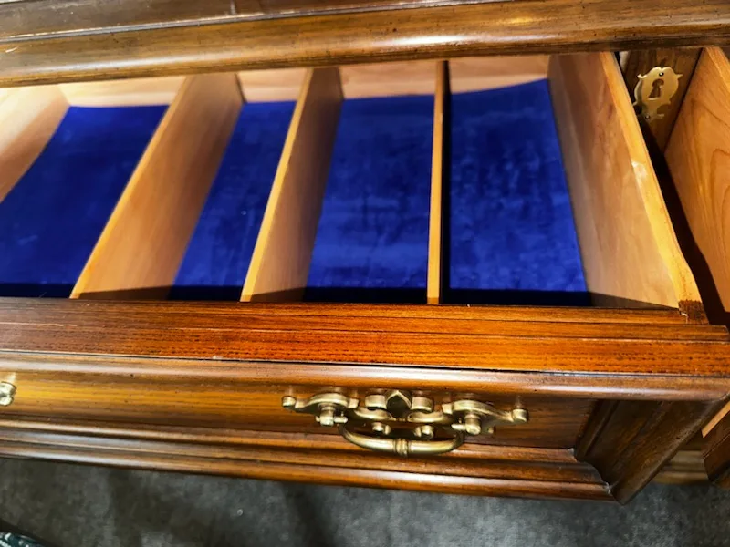 Vintage KATCHEL Quality Furniture Hutch image indicator(3)