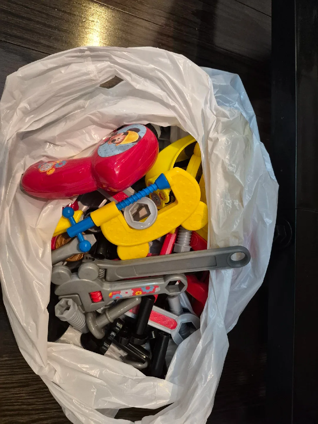 mickey Mouse Kids Tool Bench with Accessories image indicator(2)