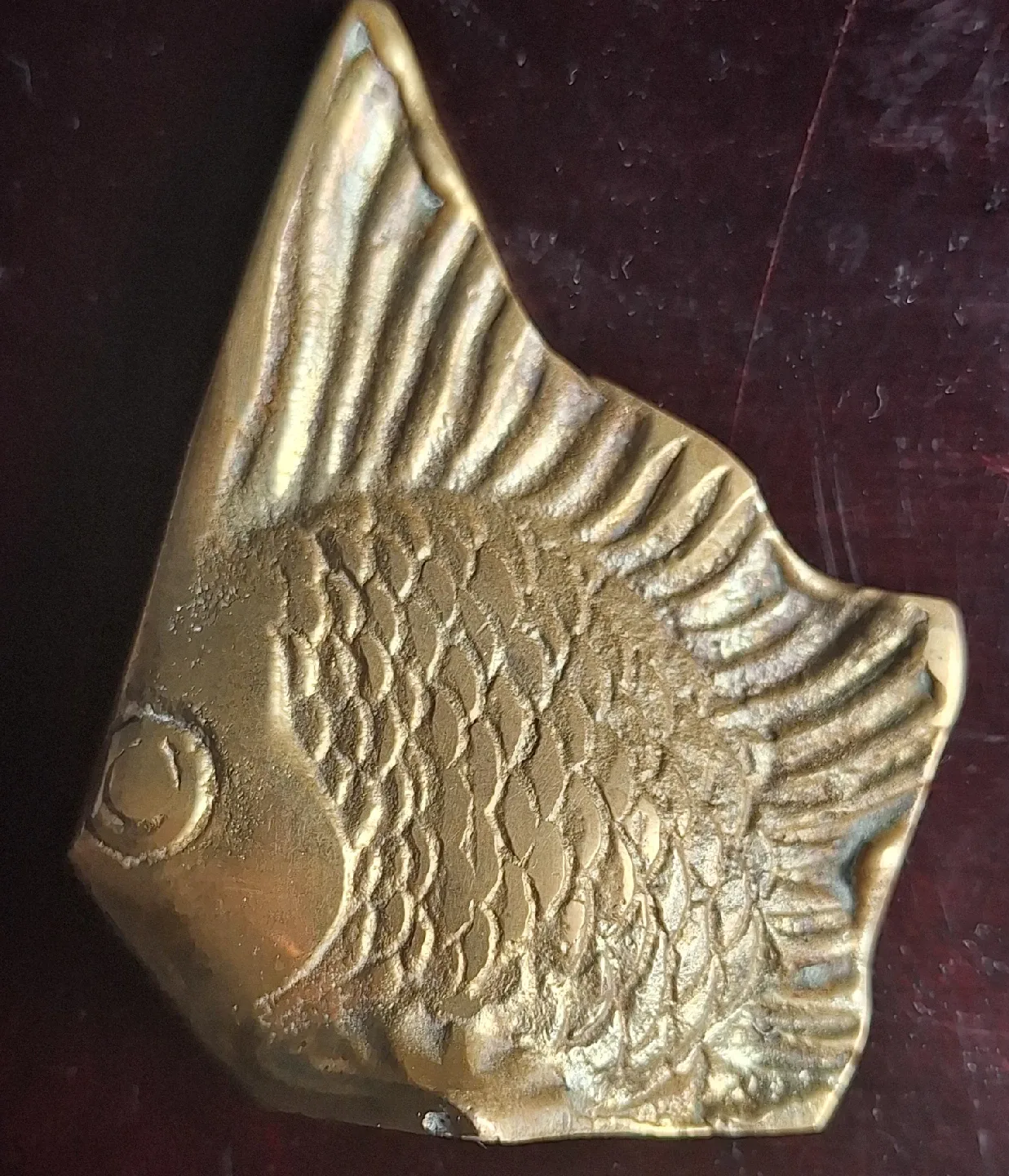 Vintage solid brass Figurines - Sitting Frog and Fish image indicator(2)