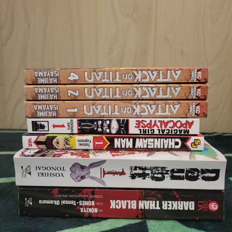 Free Manga Lot: Attack on Titan, Chainsaw Man and more