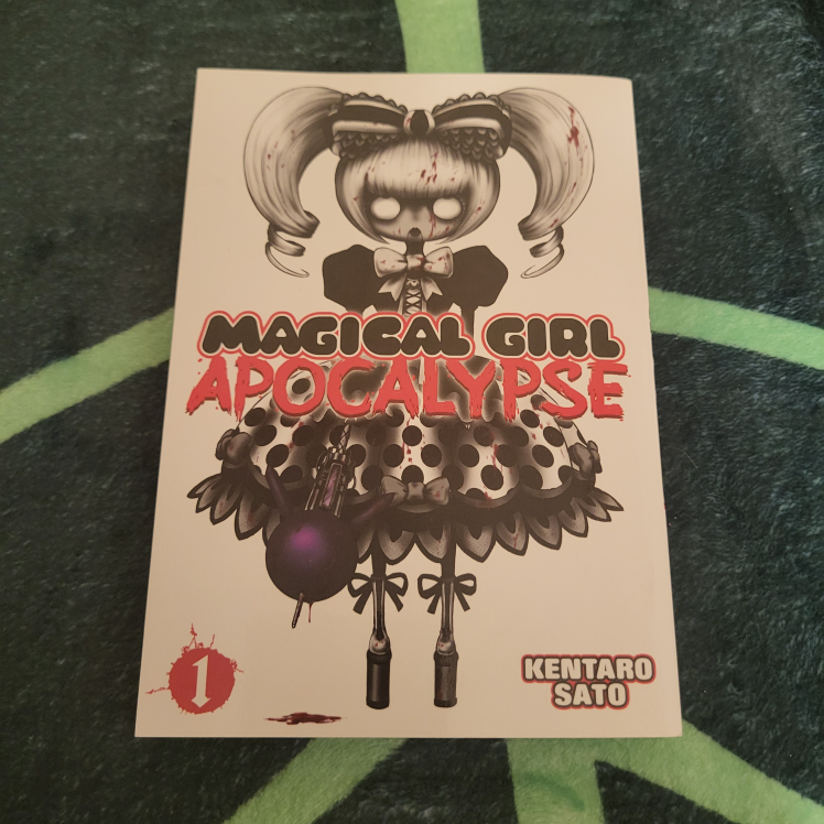 Free Manga Lot: Attack on Titan, Chainsaw Man and more - photo 3