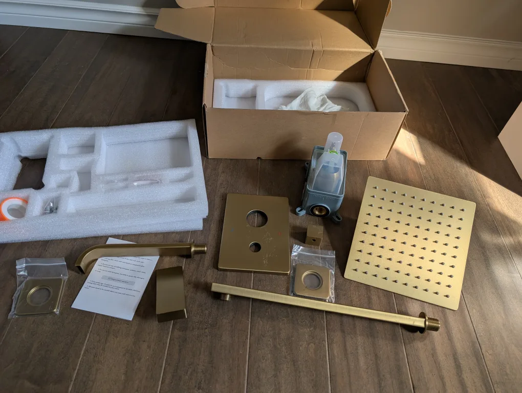 Brand New Gold Rainfall Shower Tub Kit For Sale image indicator(2)