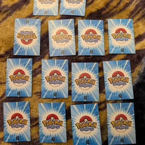 pokemon atrapalos ya cards 2024 ES Shiny Pokedex & Tazos Peru Edition Charizard BOX TCG Titans Pokmon Trainer Boss's Orders Card
