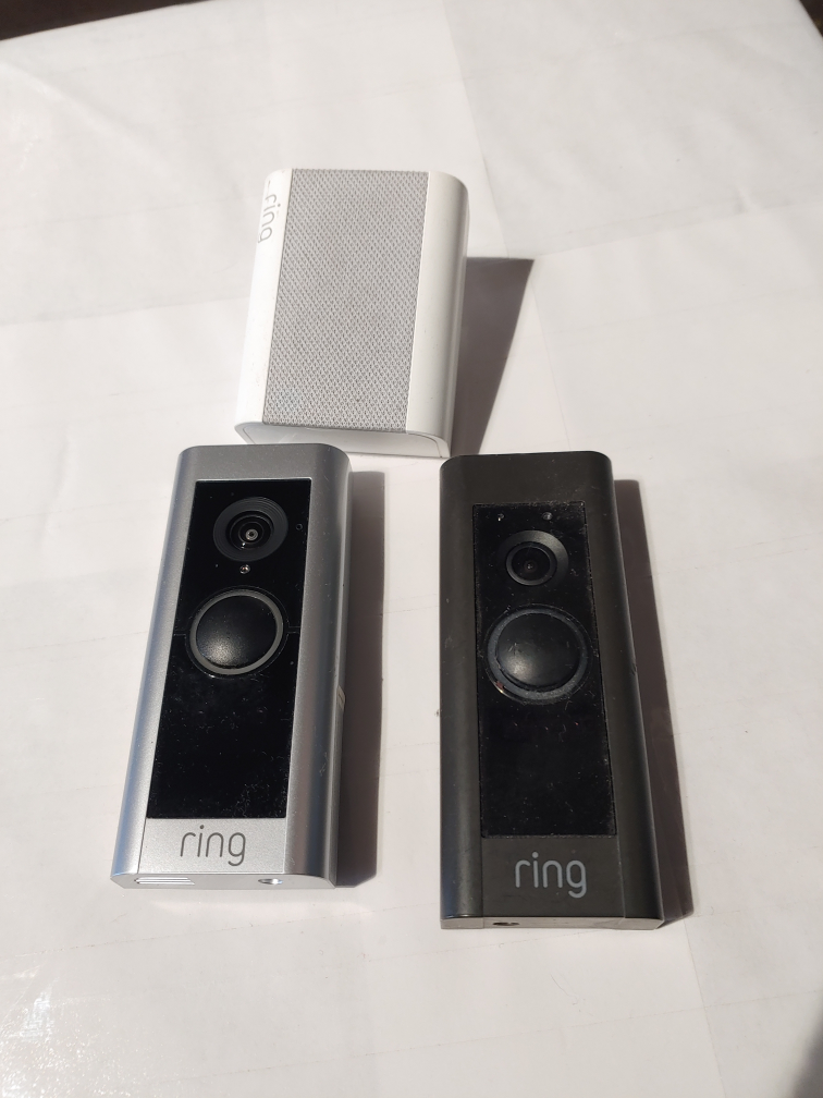 RING DOORBELL PRODUCTS LOT PREOWNED WORKING