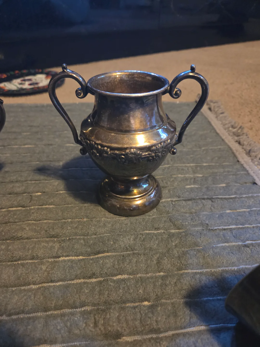 Vintage Silver Plated Creamer & Sugar Bowl Set image indicator(5)