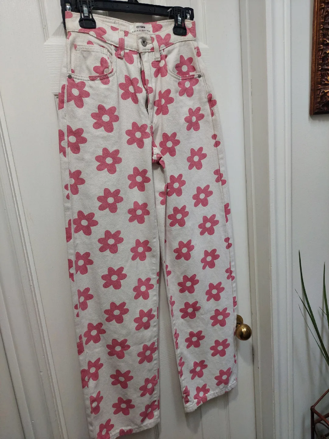 New - Cotton On Loose Straight Jeans - Size 0 image indicator(3)