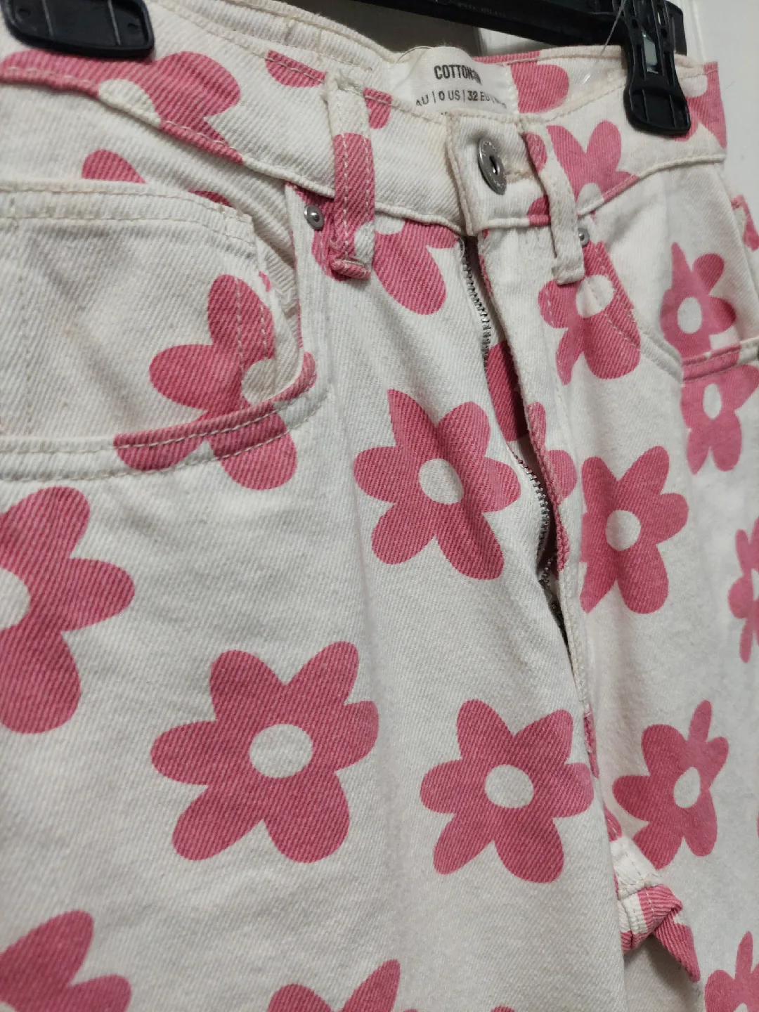 New - Cotton On Loose Straight Jeans - Size 0 image indicator(2)