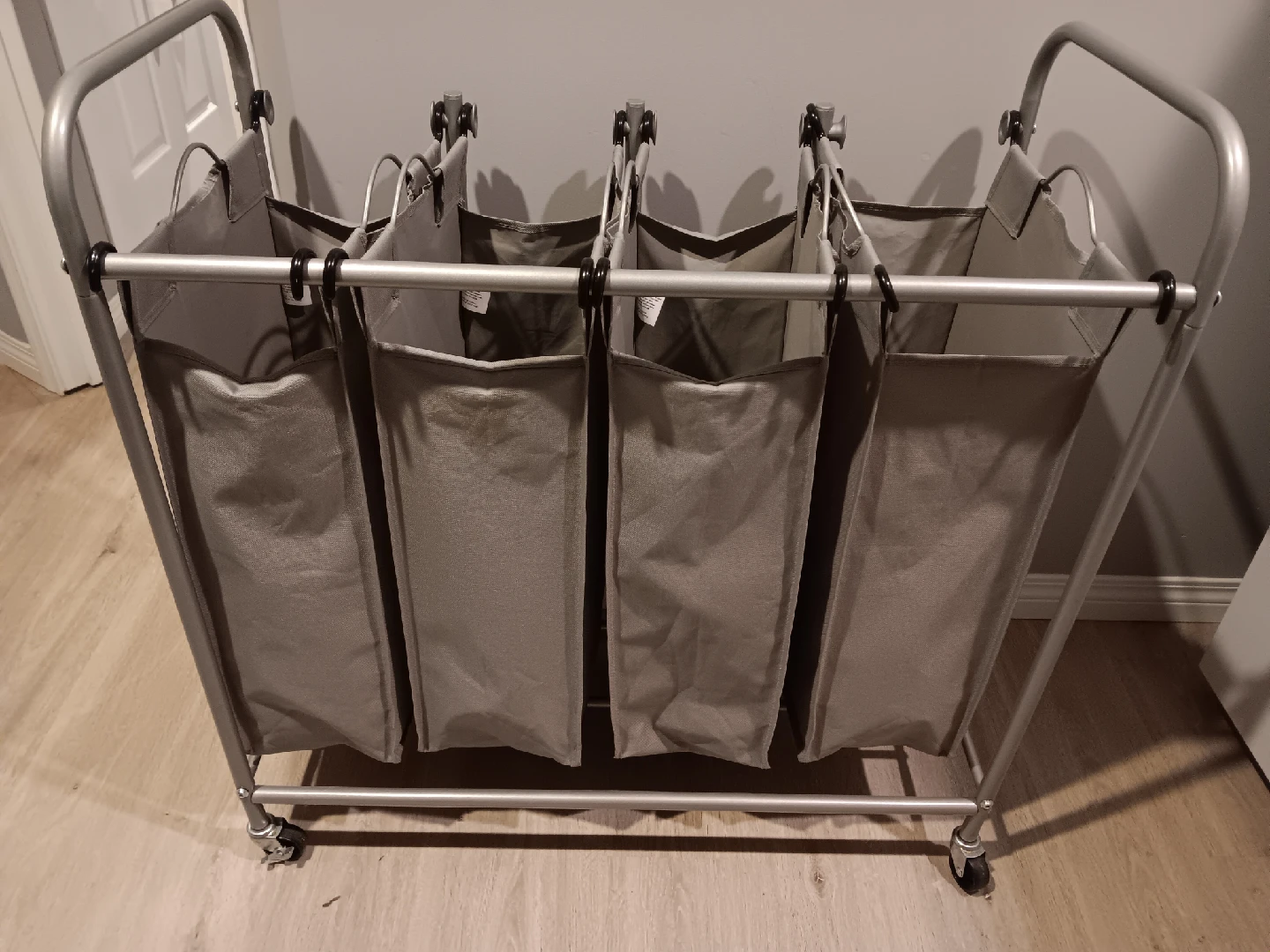 $10 Laundry Bags On Wheels - photo 2