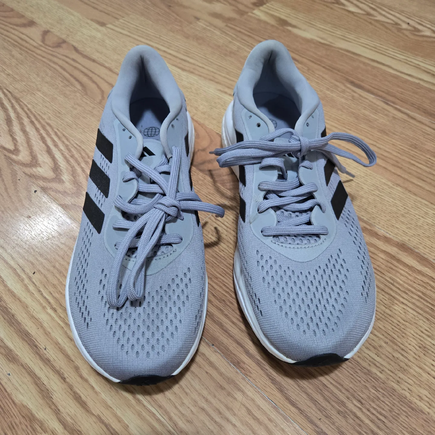 Grey Running Shoes - US 11 image indicator(2)
