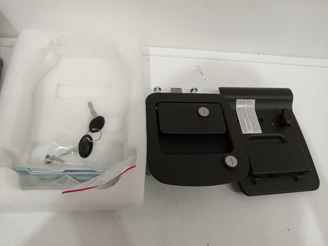 AP PRODUCTS BAUER KEY'D-A-LIKE MOTOR HOME ENTRANCE LOCK WITH KEY - photo 3