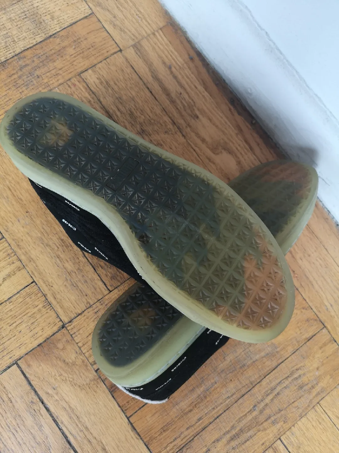 Puma Suede Vintage Sneakers - Black image indicator(3)