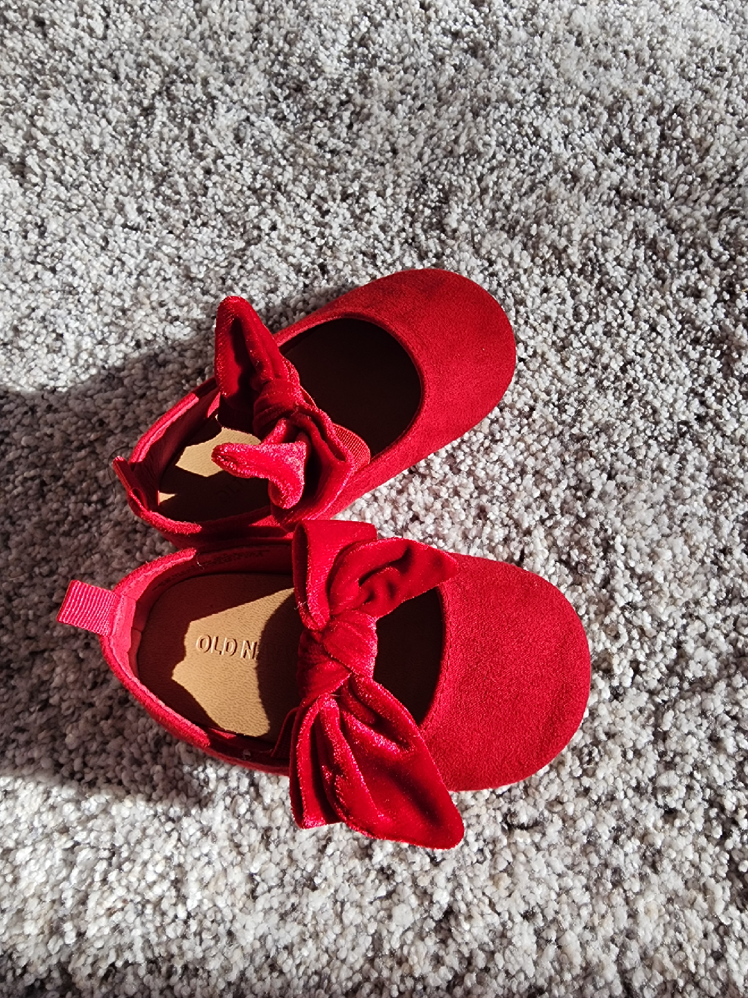Never Worn - Old Navy Red Velvet Baby Shoes (18-24M)