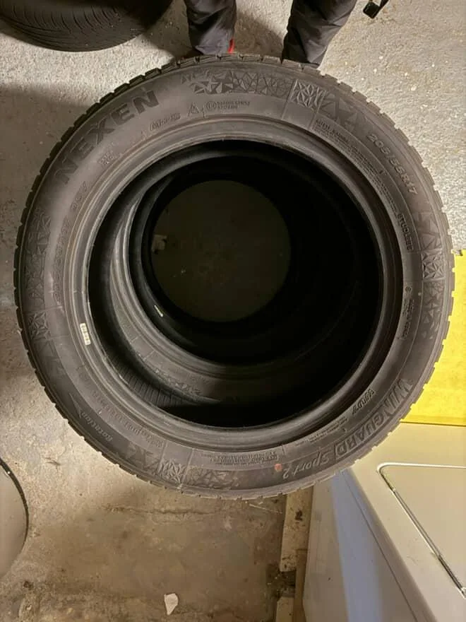 205/55R17 Set of 4 Used Winter Tires image indicator(6)