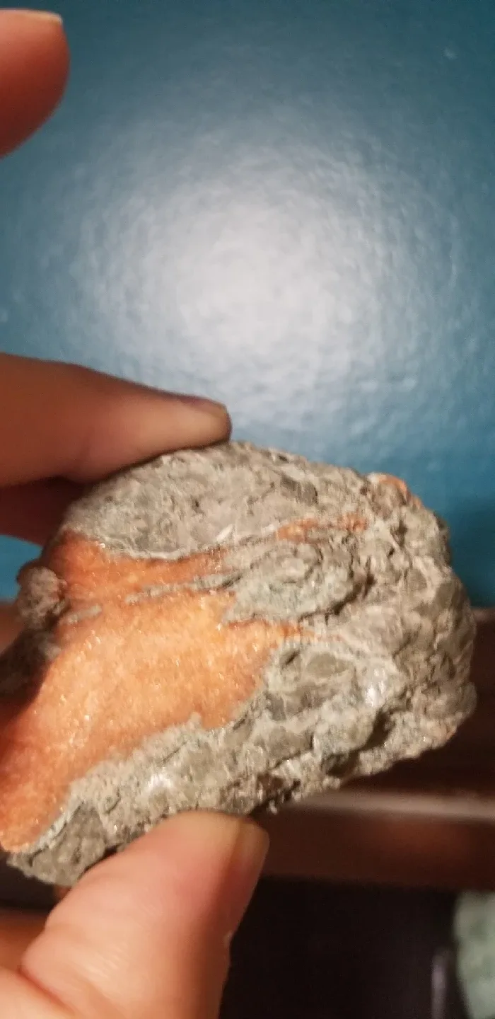 Orange Gypsum rough in the matrix image indicator(2)