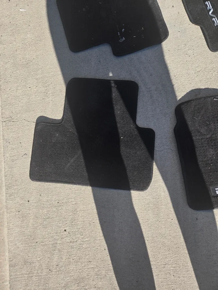 RVR Black Car Floor Mats - Set of 4 image indicator(3)