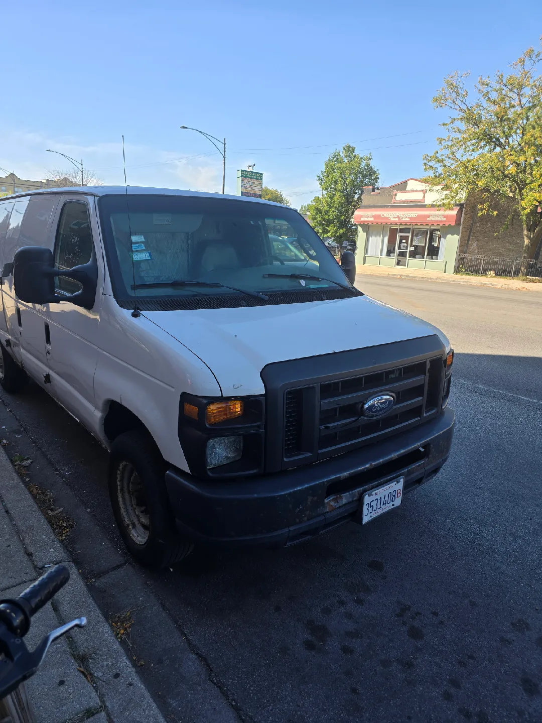 Ford Econoline Cargo Van image indicator(5)