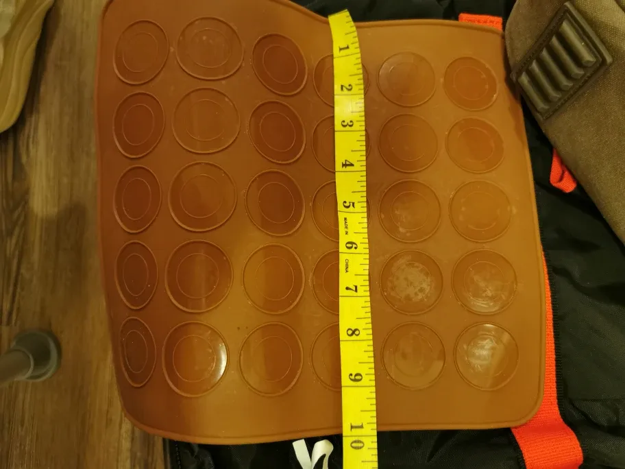 Silicone Macaron Baking Mat image indicator(2)