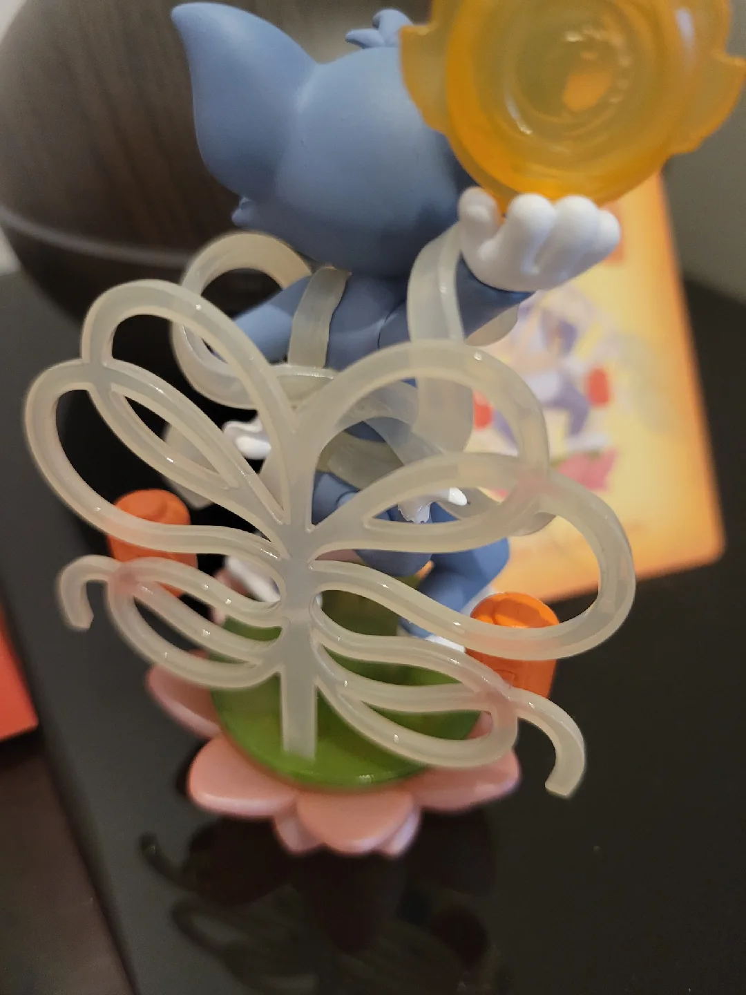 Tom and Jerry Forbidden Compass Mystery Figurine image indicator(3)