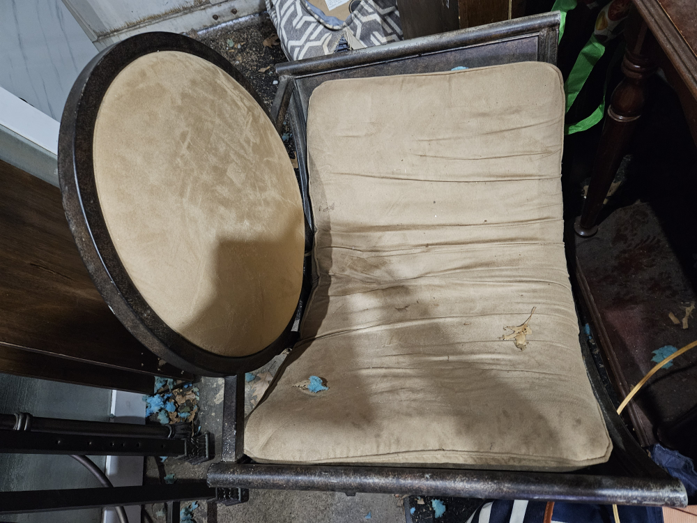 Vintage Vanity Chair - photo 2