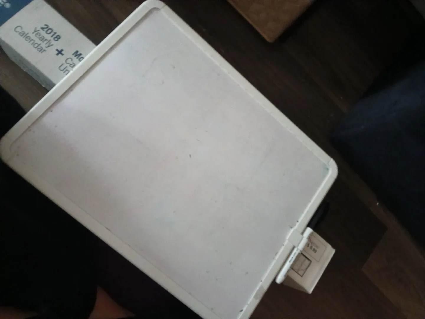 AT-A-GLANCE 2-Sided Yearly Calendar + Whiteboard image indicator(3)