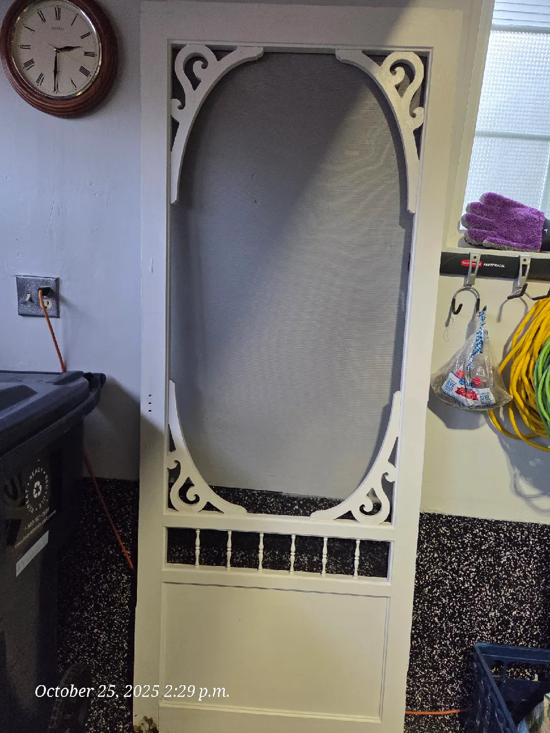 Decorative screen door image indicator(4)