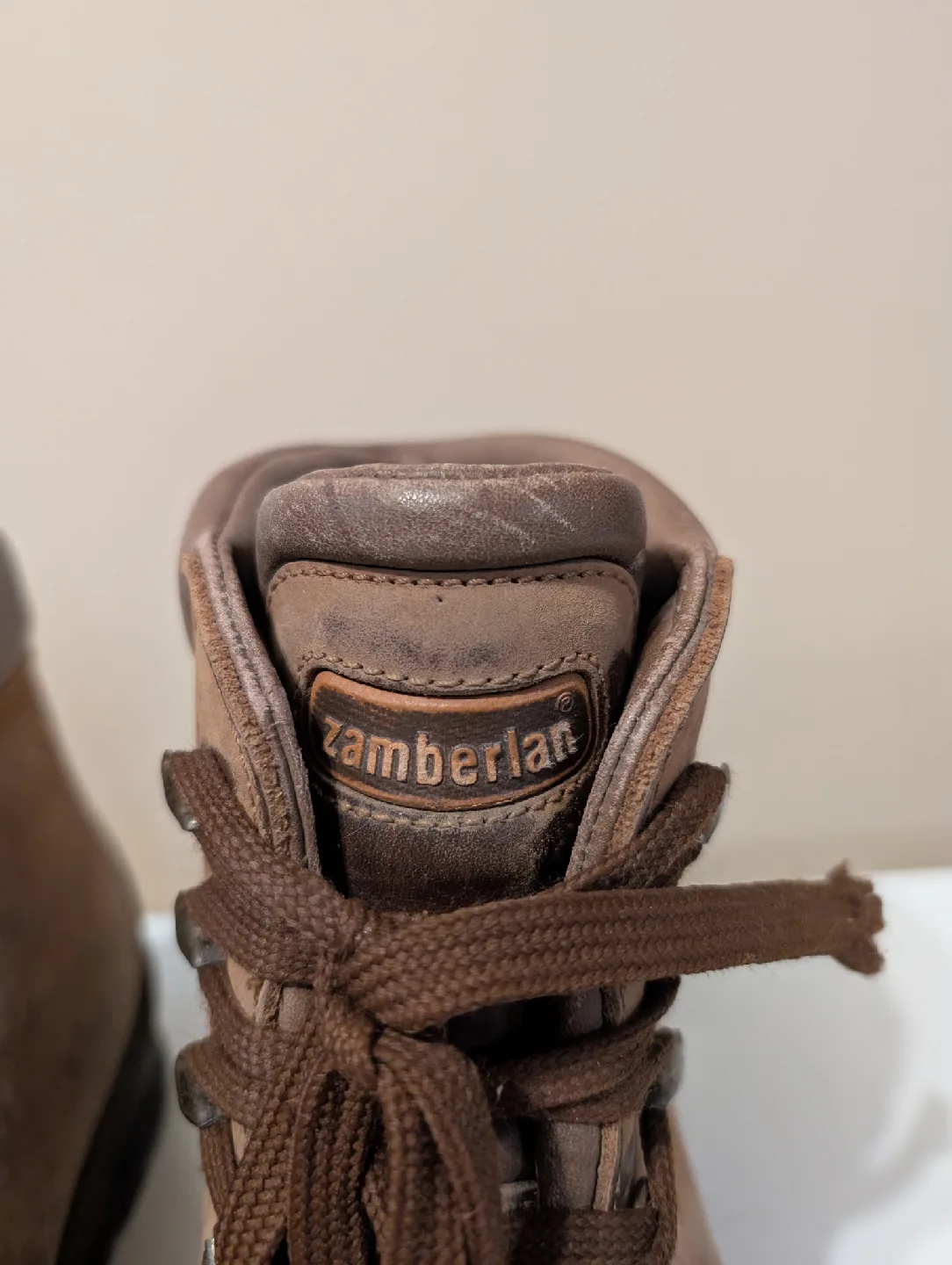 Zamberlan Gore-Tex Hiking Boots - Size 10 image indicator(2)