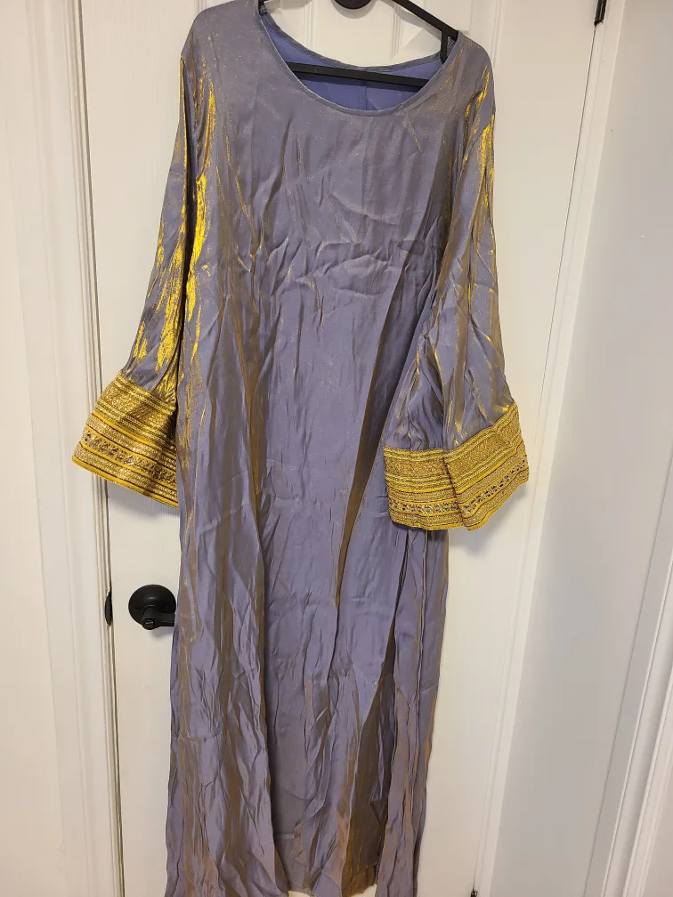 Elegant Grey & Gold Maxi Dress - Size XL image indicator(3)