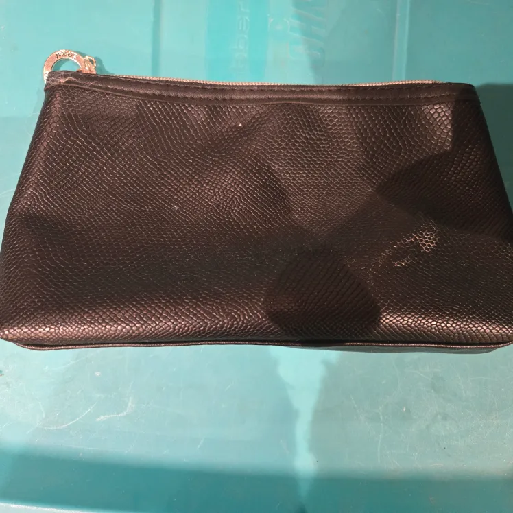 Elegant Black Cosmetic Pouch thumbnail