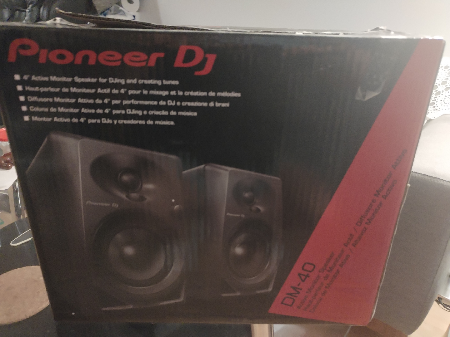 Pioneer DJ DM-40 4" Active Monitor Speakers