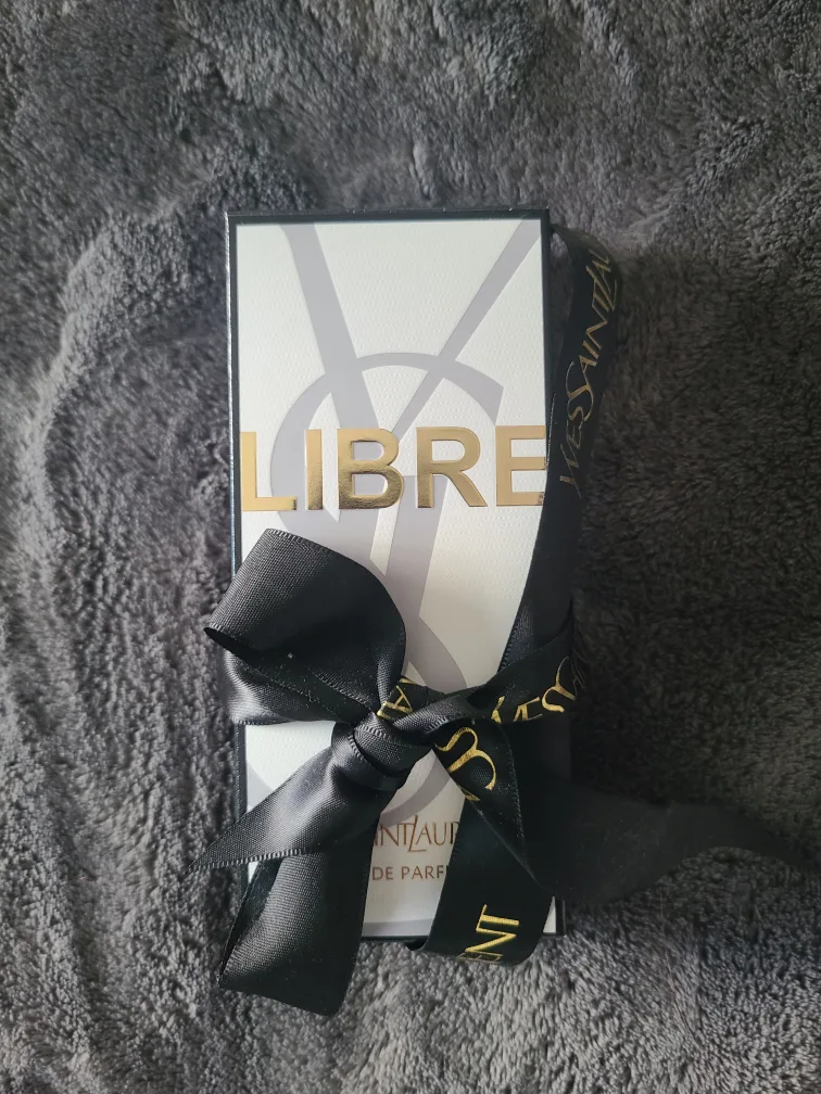 Yves Saint Laurent Libre Eau de Parfum - New image indicator(2)