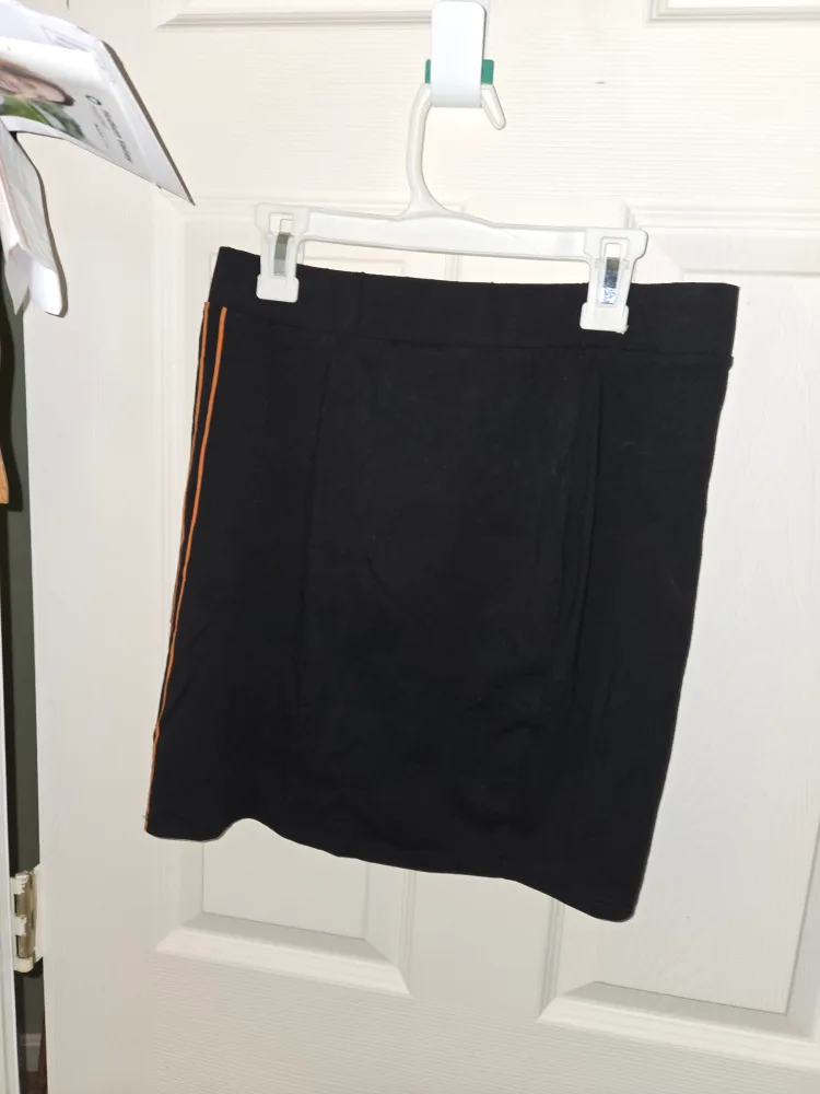 Black Honey Skirt image indicator(2)