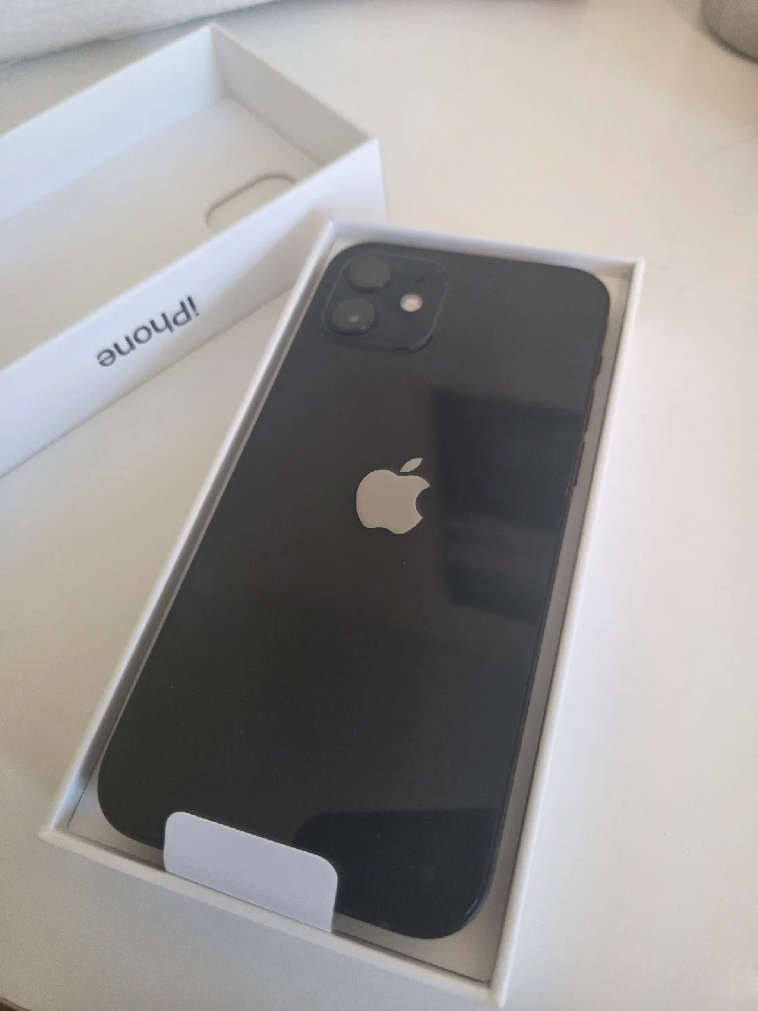 New iPhone 12 - Black (64GB) image indicator(2)