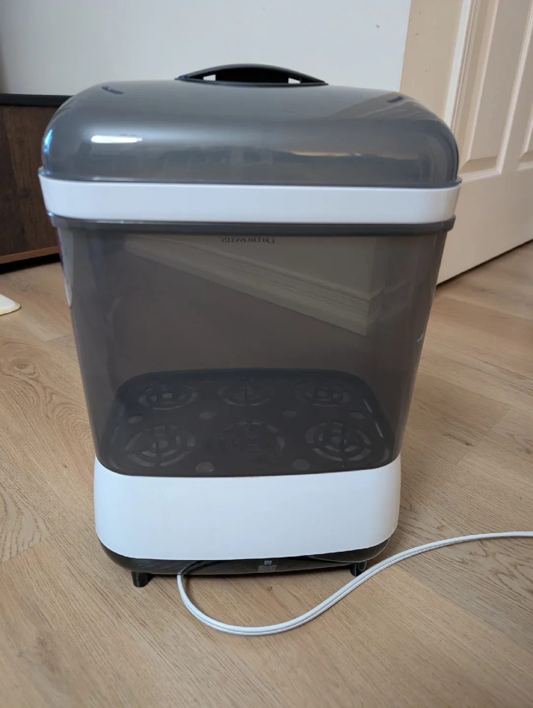 LAST FEW DAYS!!! Dr. Brown's Baby Bottle Sterilizer and dryer image indicator(2)