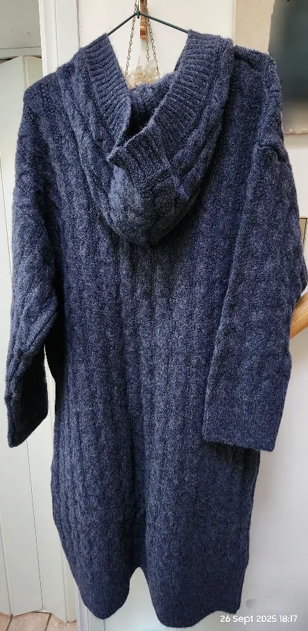 knitted-wool Cardigan image indicator(2)