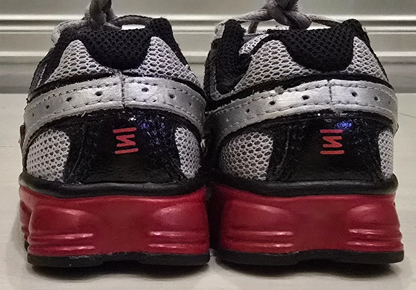 Cute Little Nike Kids Running Shoes! - Size 6 image indicator(6)