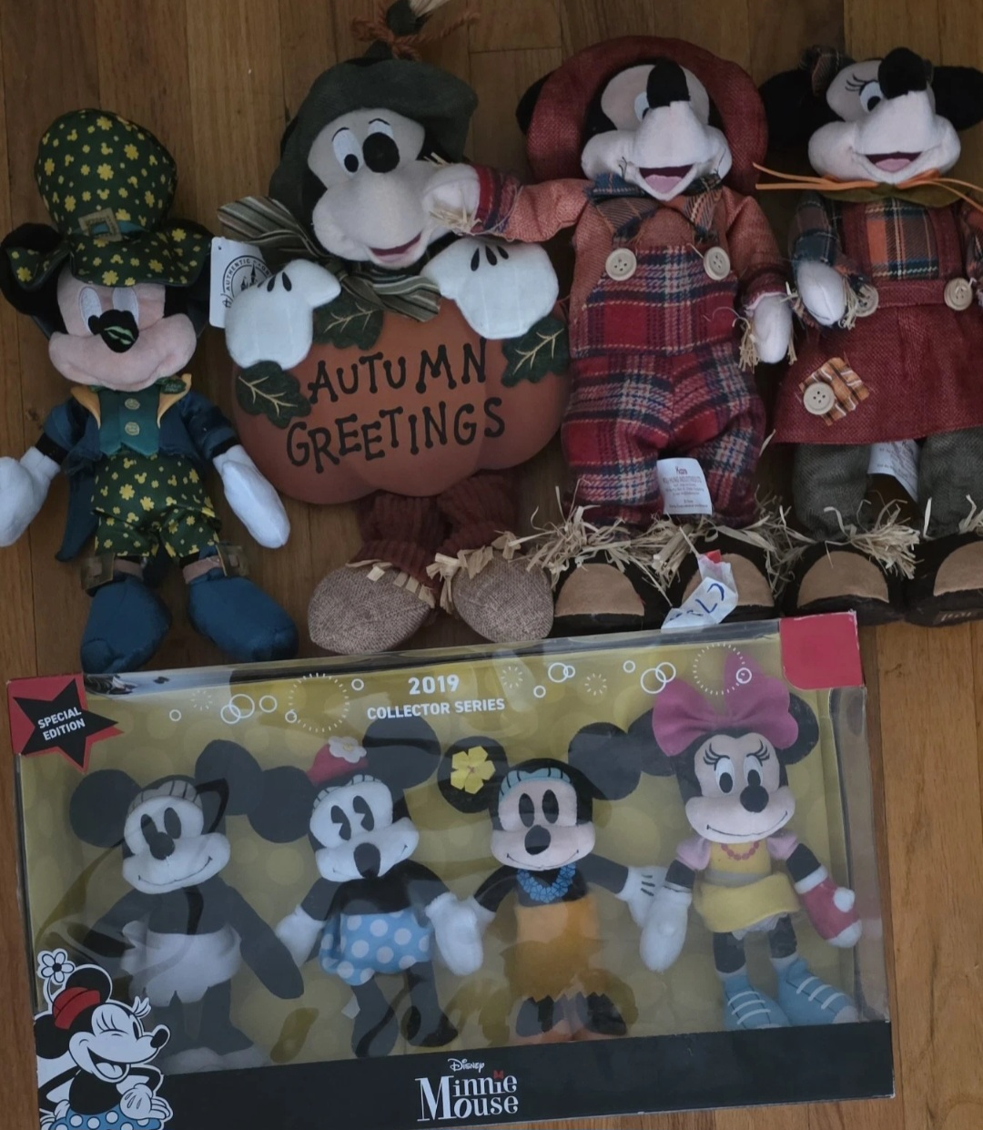 Disney Mickey & Minnie Mouse Plush Collection - photo 3