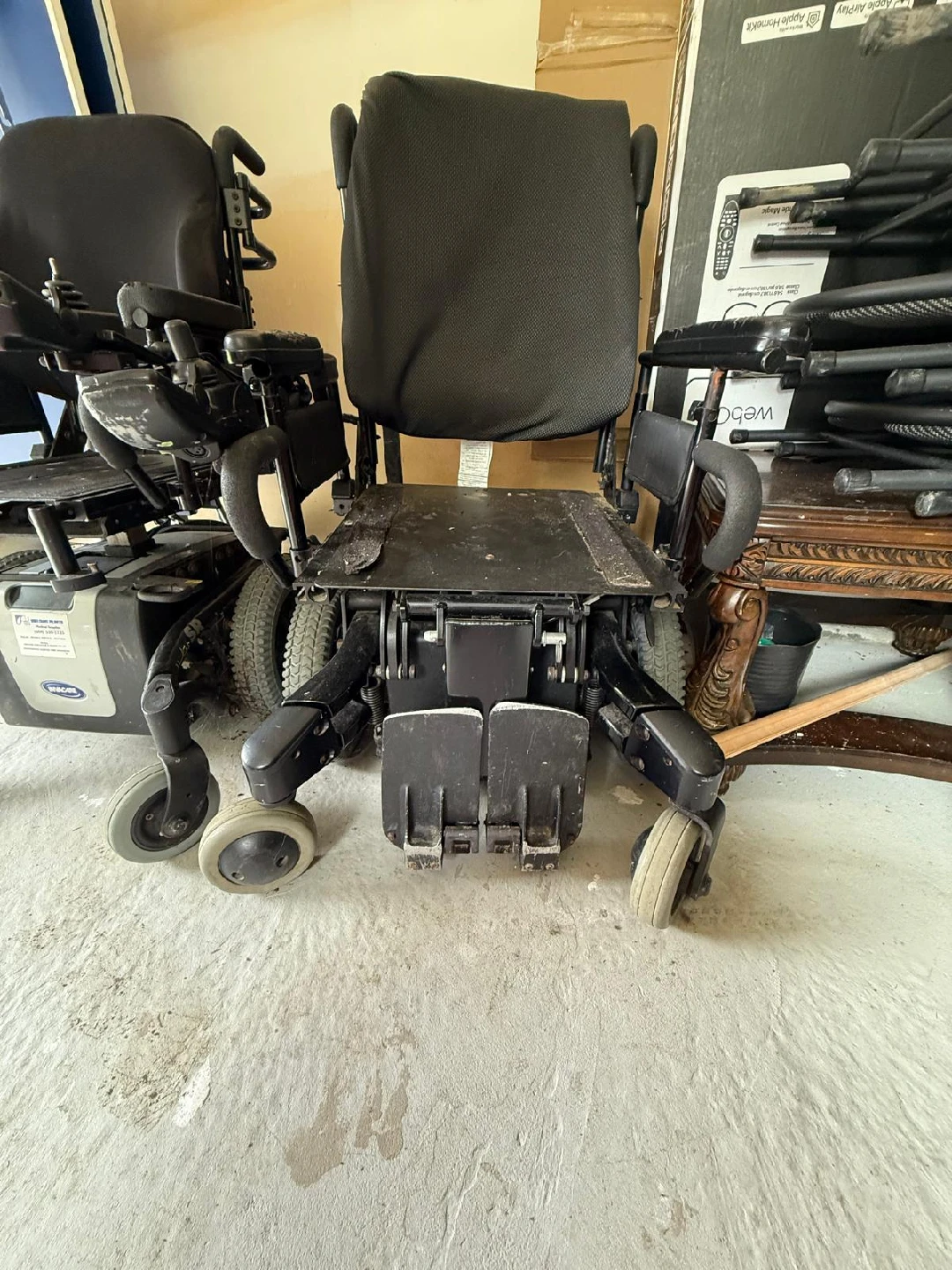Invacare Power Wheelchairs for parts - photo 2