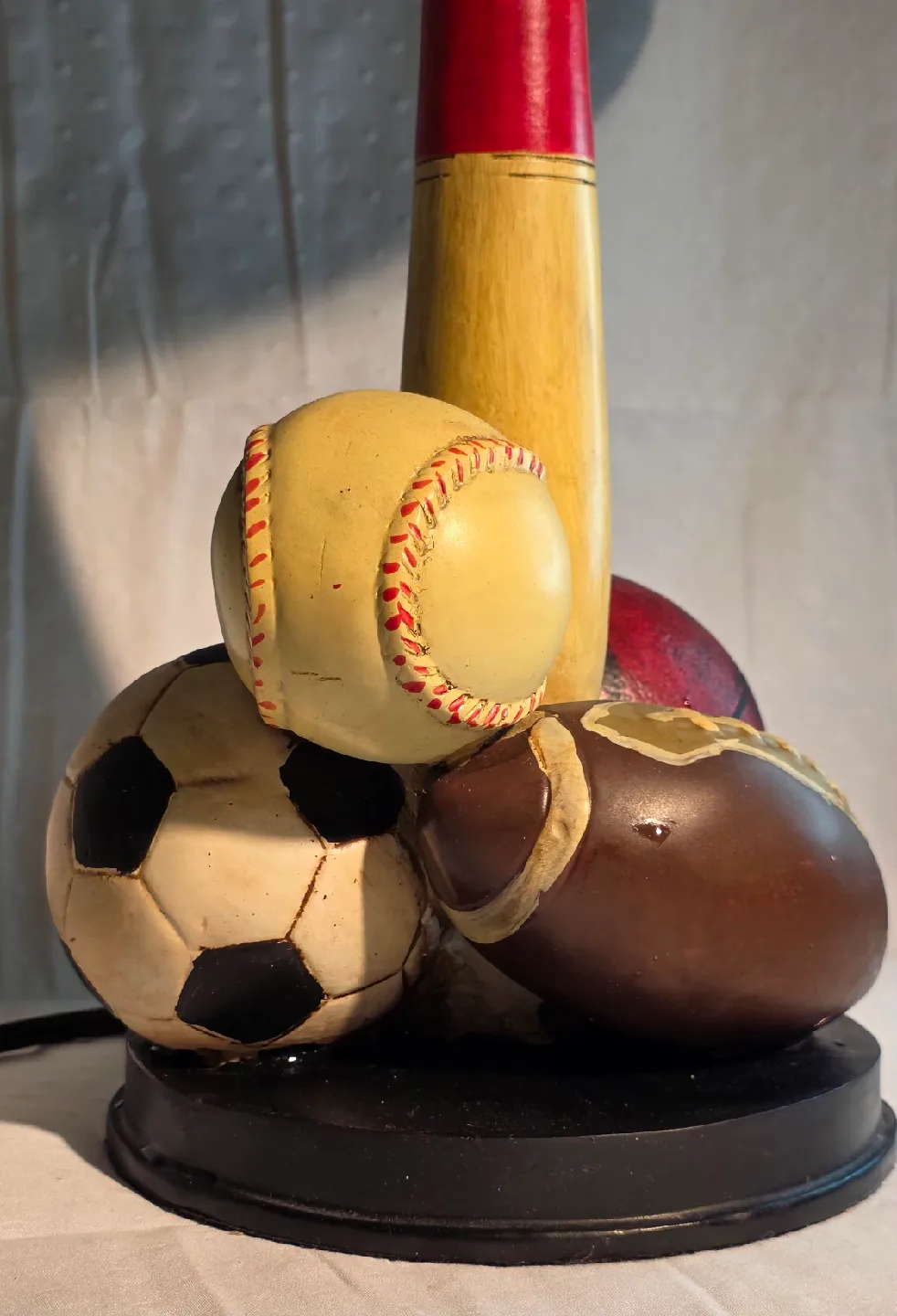 Sports Ball Table Lamp image indicator(2)