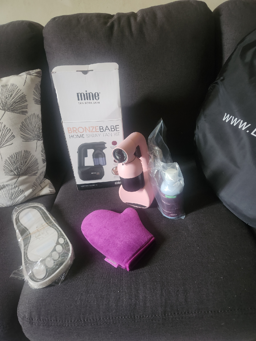 Mine Tan Bronze Babe Home Spray Tan Kit