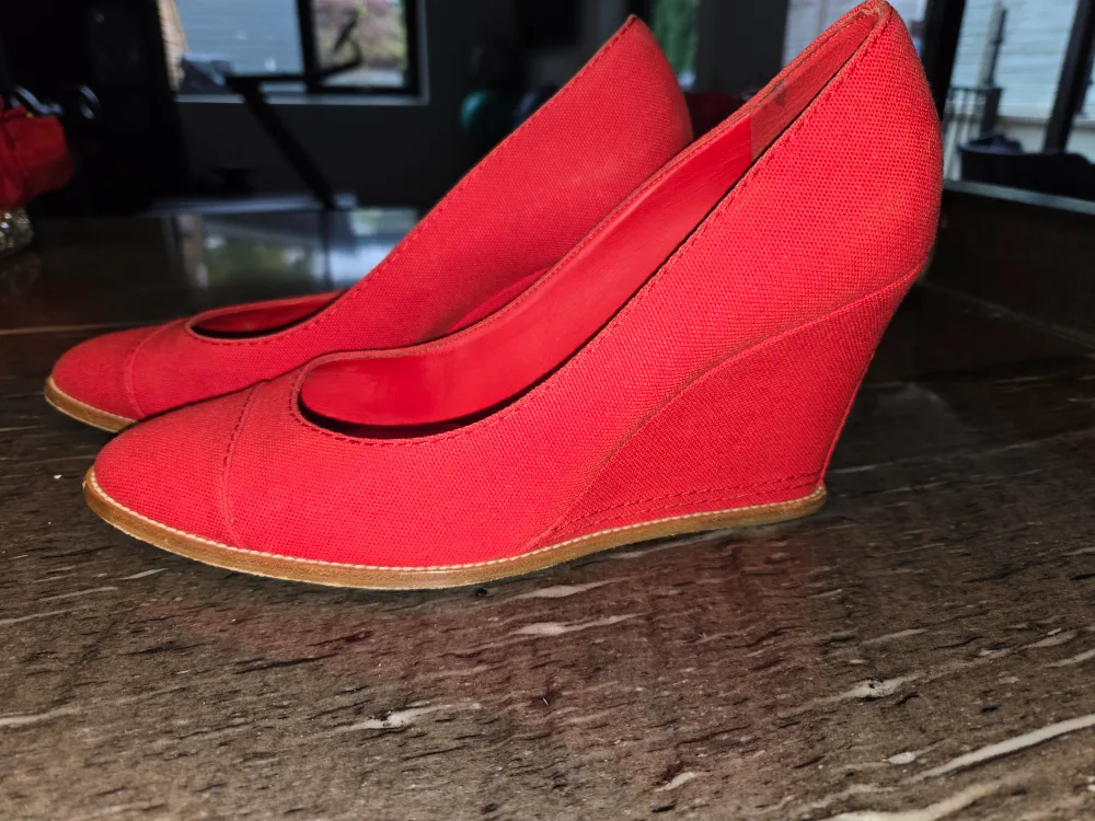 Chanel Red Wedge Heels image indicator(3)